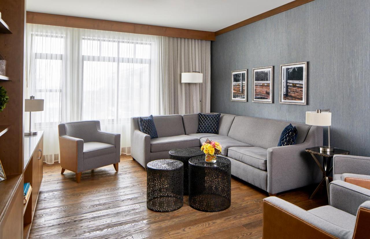 The Hotel Landing Wayzata Eksteriør billede